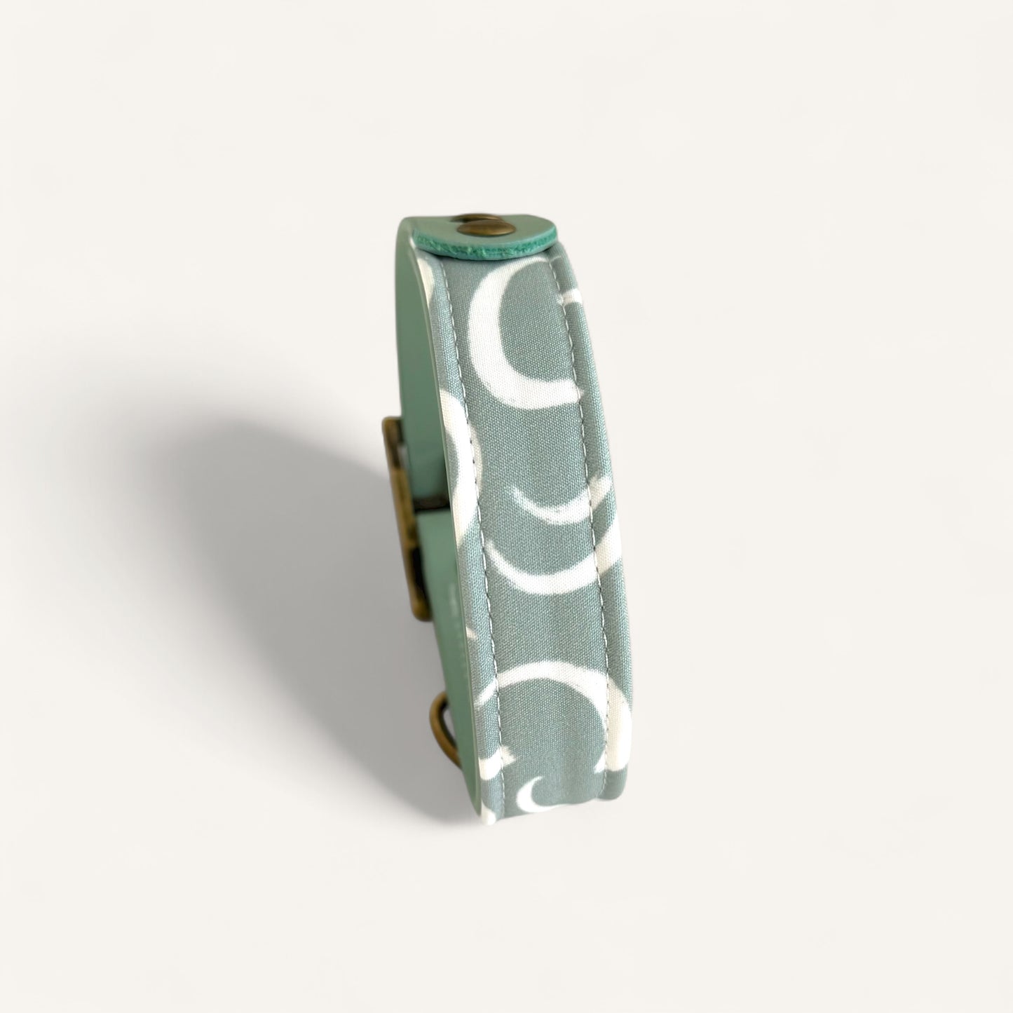 Curly Sage Collar