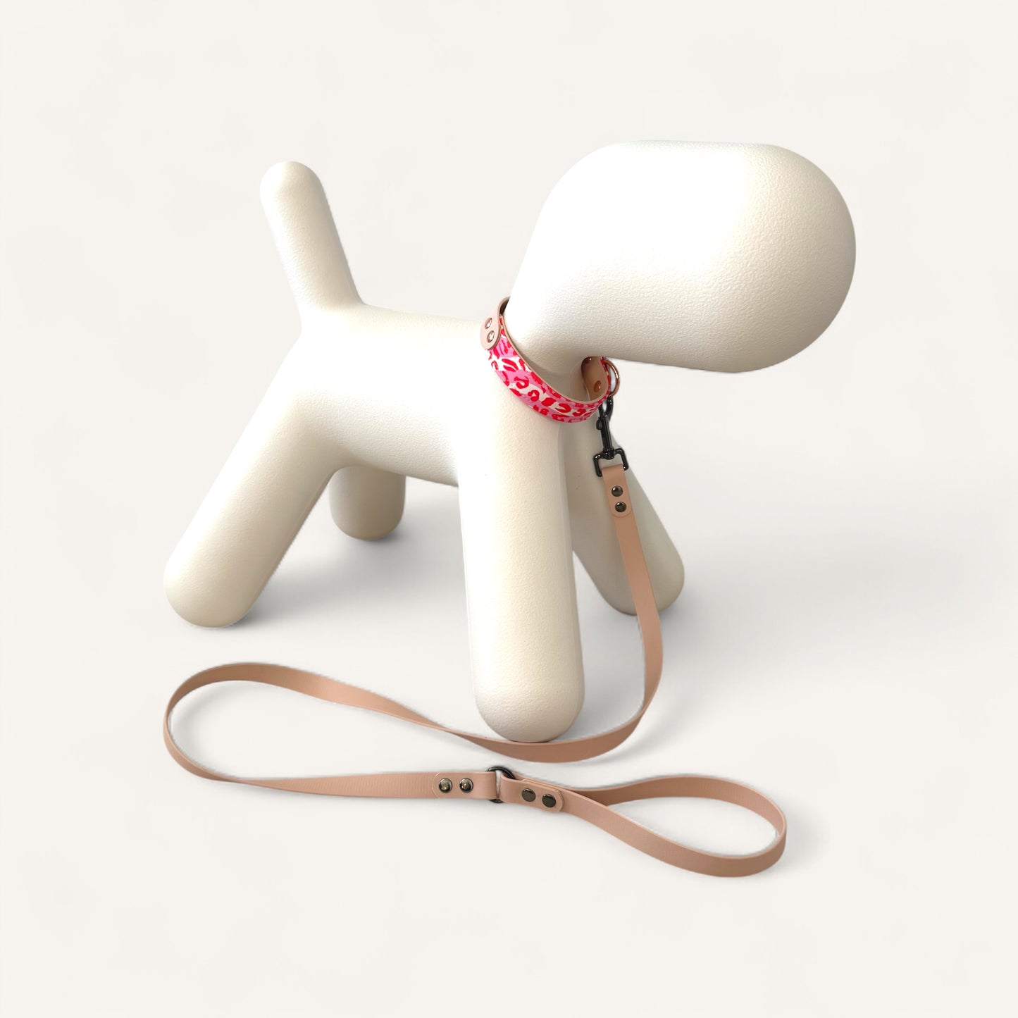 Spotted in Style Collar