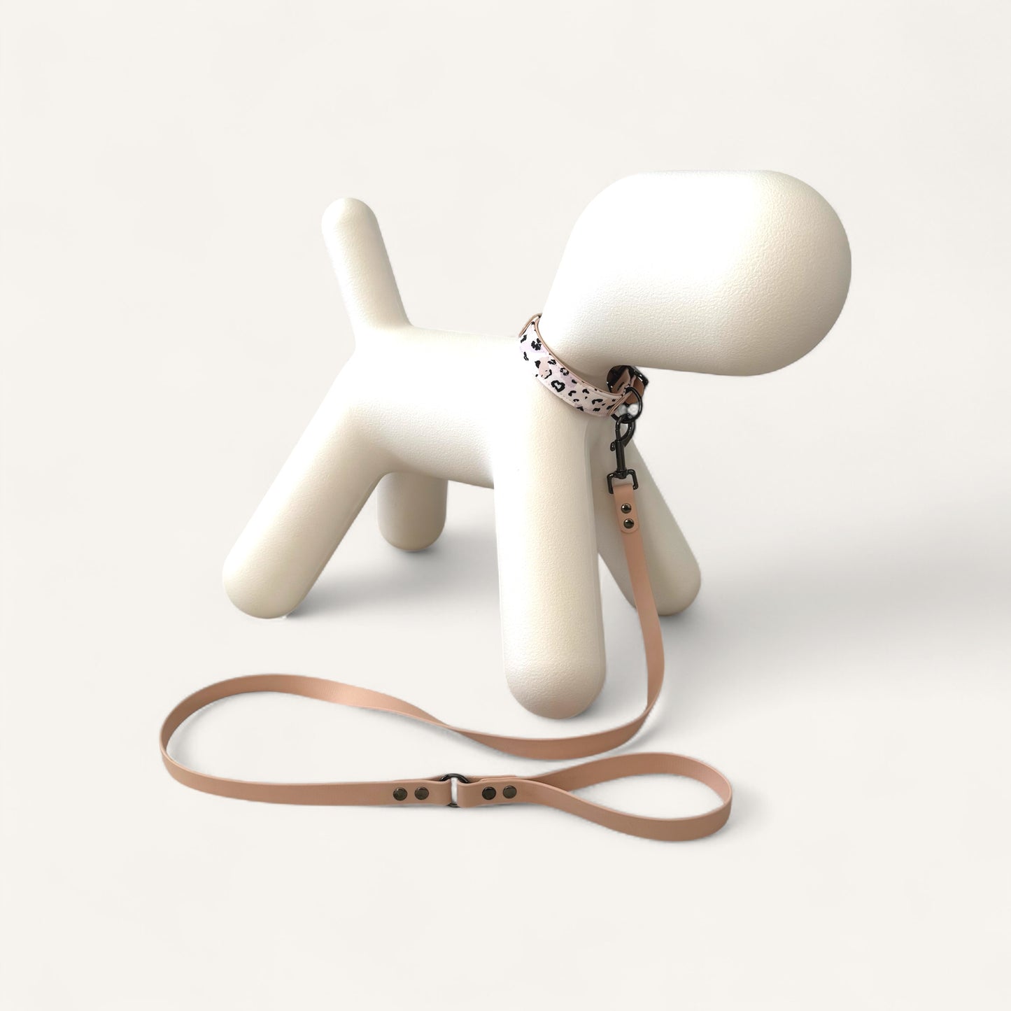 Standard Leash - Powder Tan